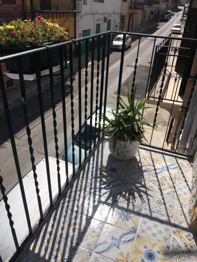 B&B Cinisi Mare E Monti 外观 照片